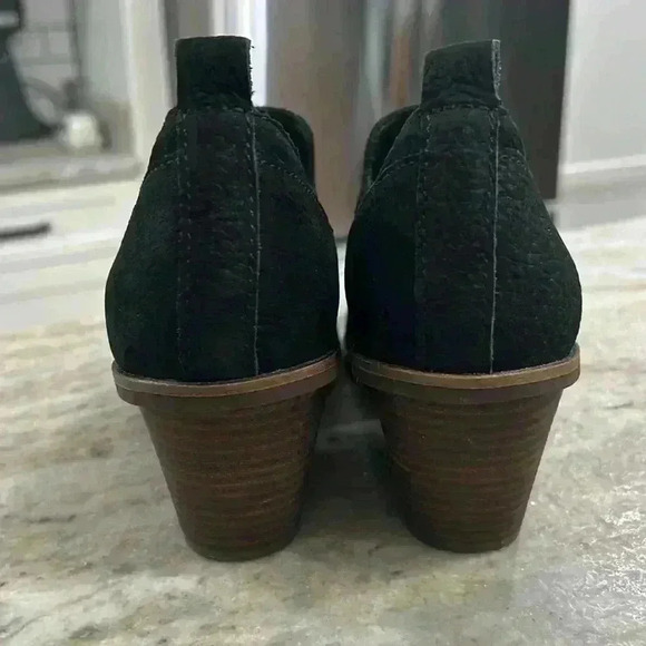 Lucky Brand Womens Vennia Ankle Boots Black Nubuck Leather Block Heel Size 8.5M - Picture 5 of 8